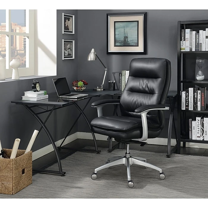 Beautyrest Platinum Sofil Bonded Leather Executive Chair, Black (49404B) 4 Beautyrest Platinum Sofil Bonded Leather Executive Chair, Black (49404B) - Image 2